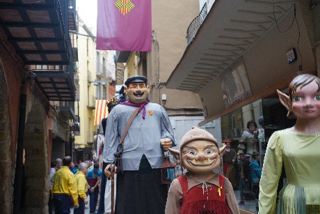 Gegants en cercavila