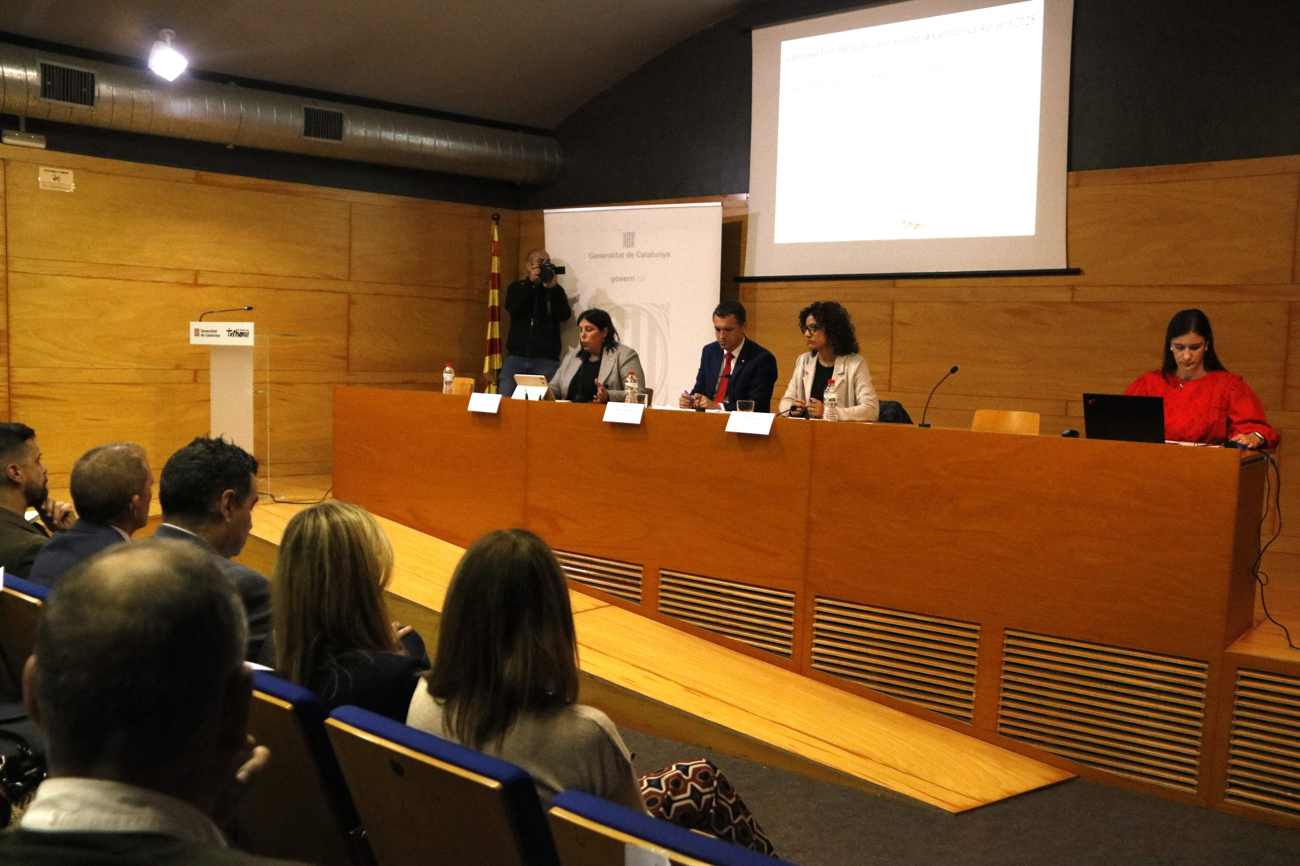 Reunió per valorar la campanya de la fruita a Lleida