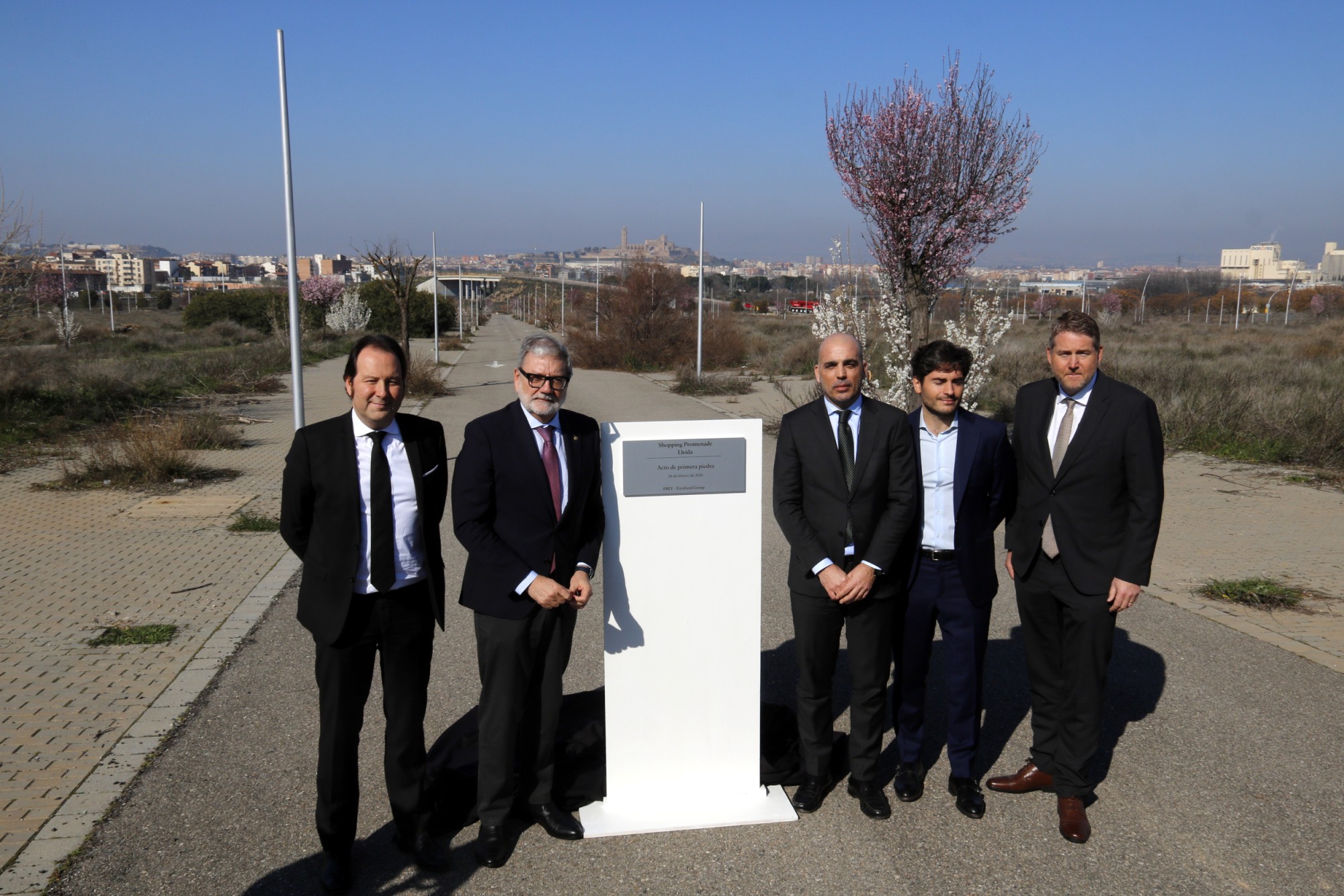 Acte de col·locació de la primera pedra de Promenade Lleida a la zona de Torre Salses.