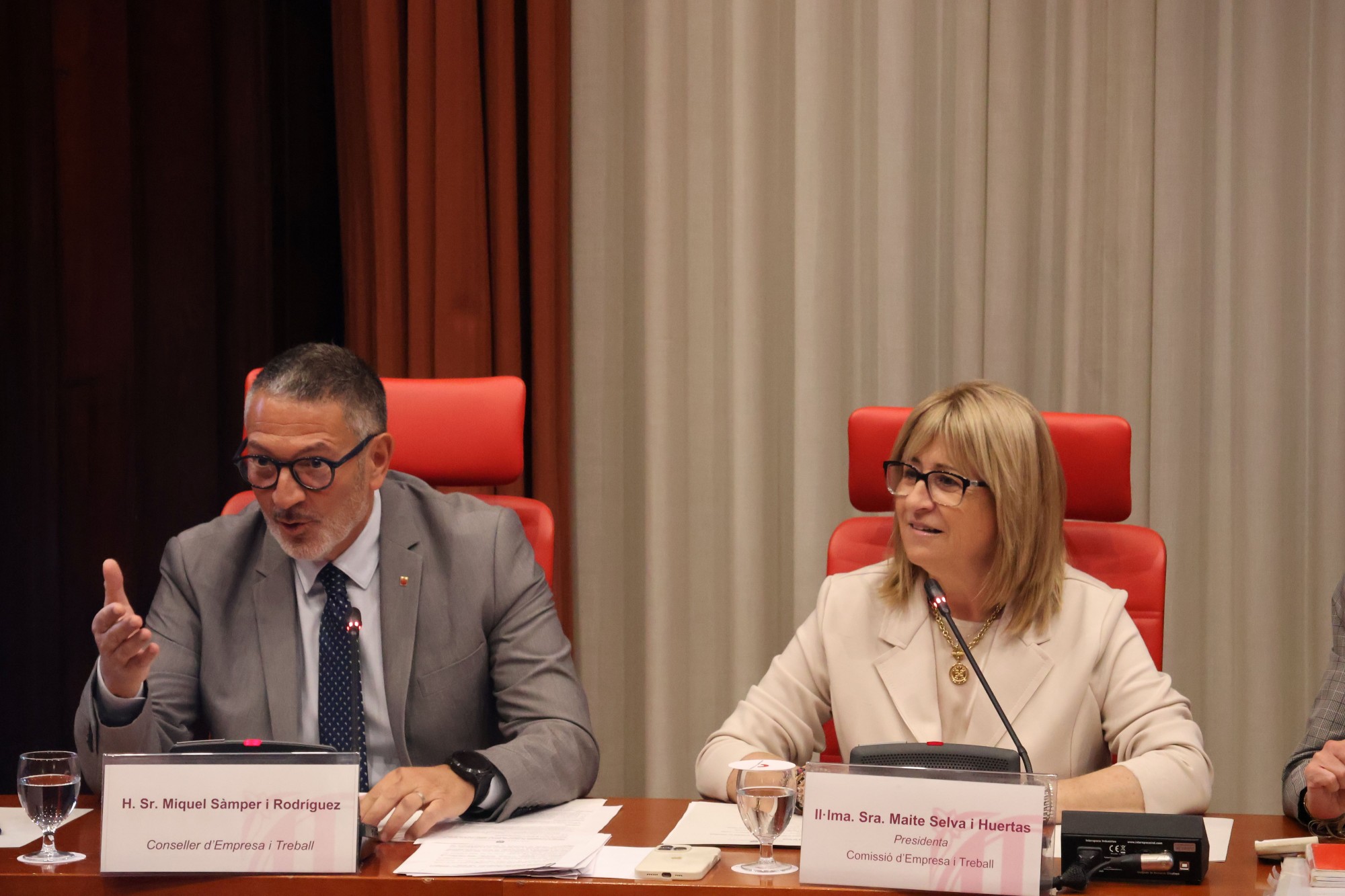 El conseller d'Empresa i Treball, Miquel Sàmper, en una comissió al Parlament 