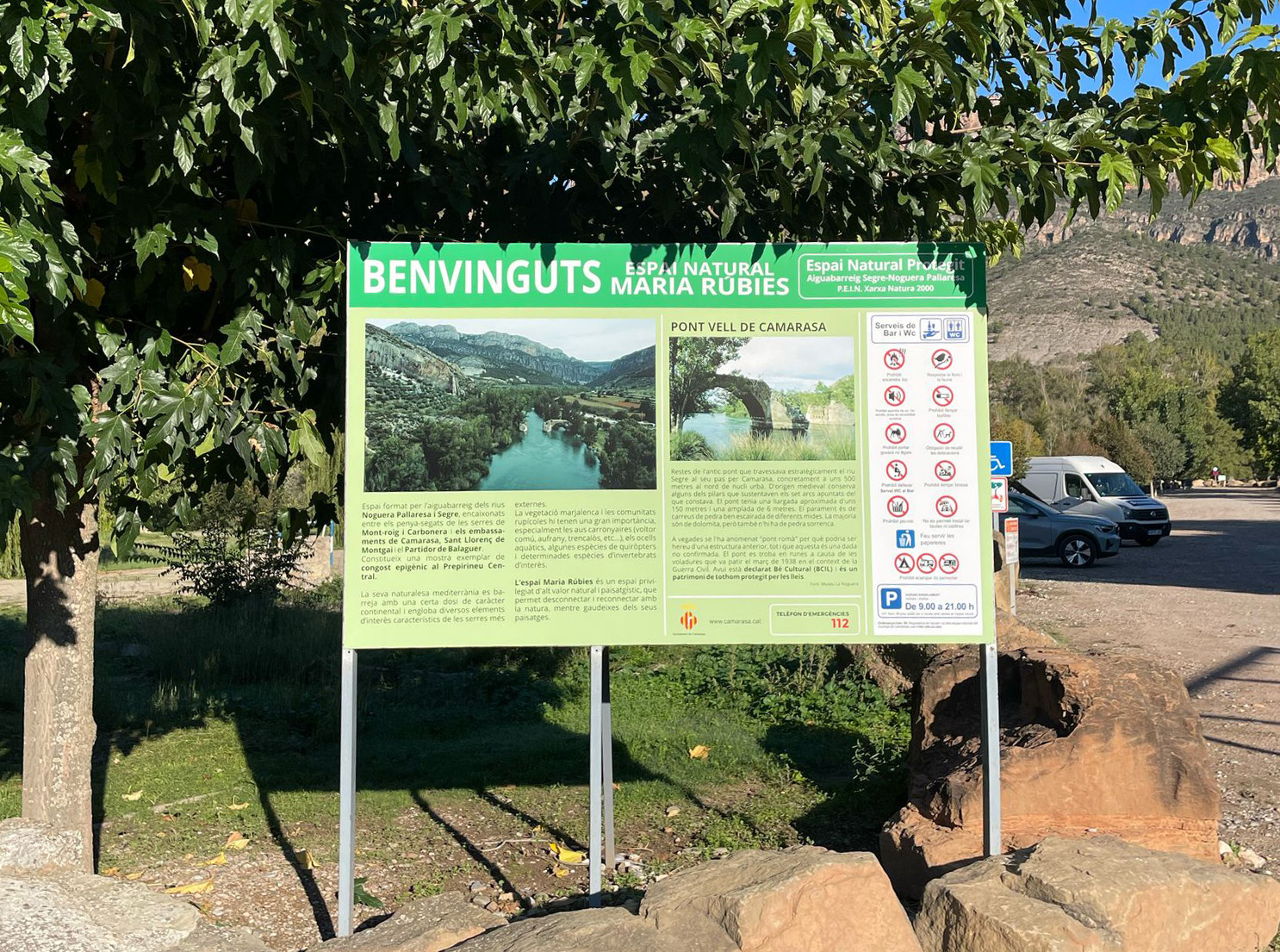 Cartell de normativa a l'accés a l'espai