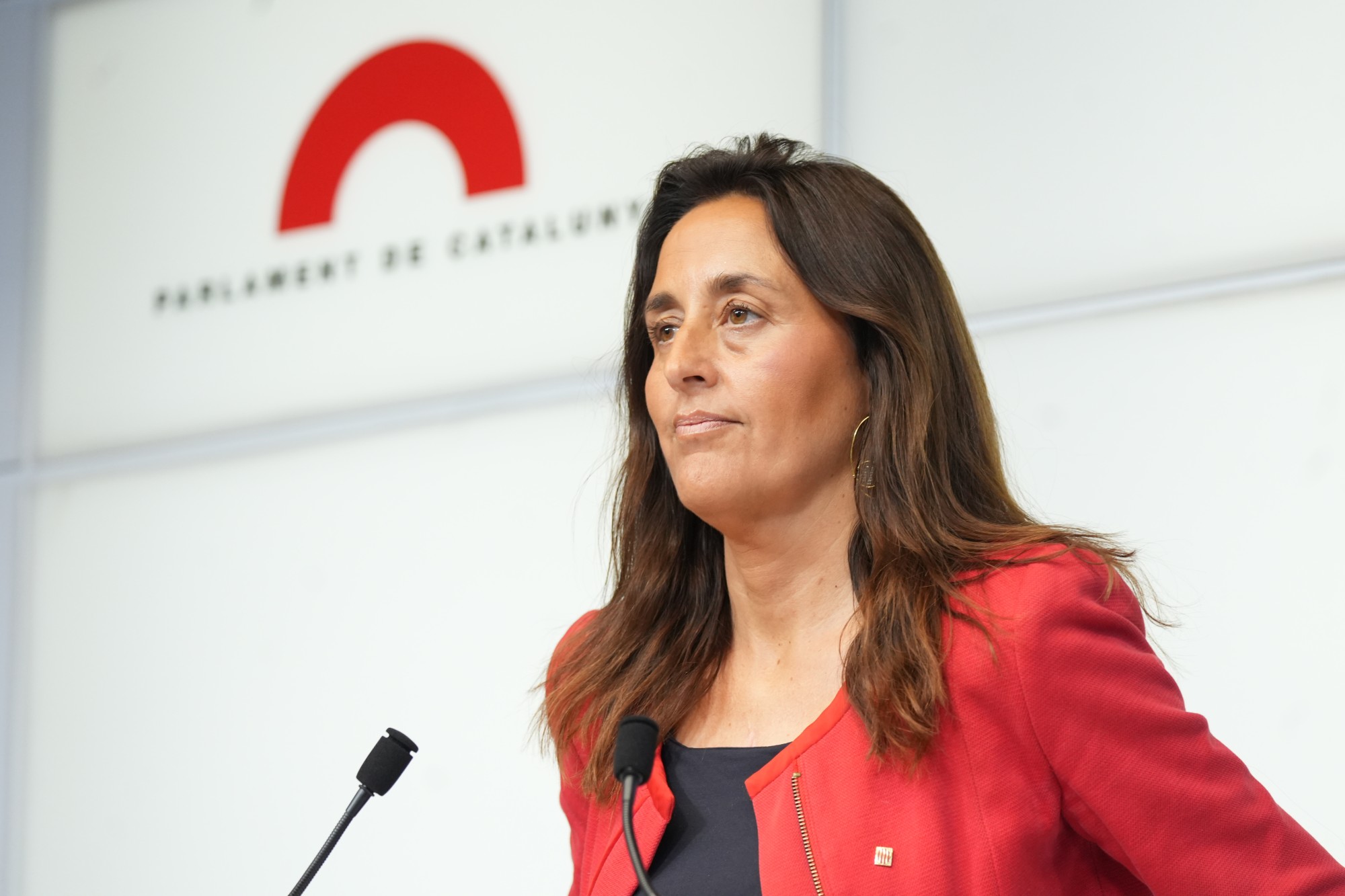 La consellera d'Educació, Esther Niubó, en roda de premsa
