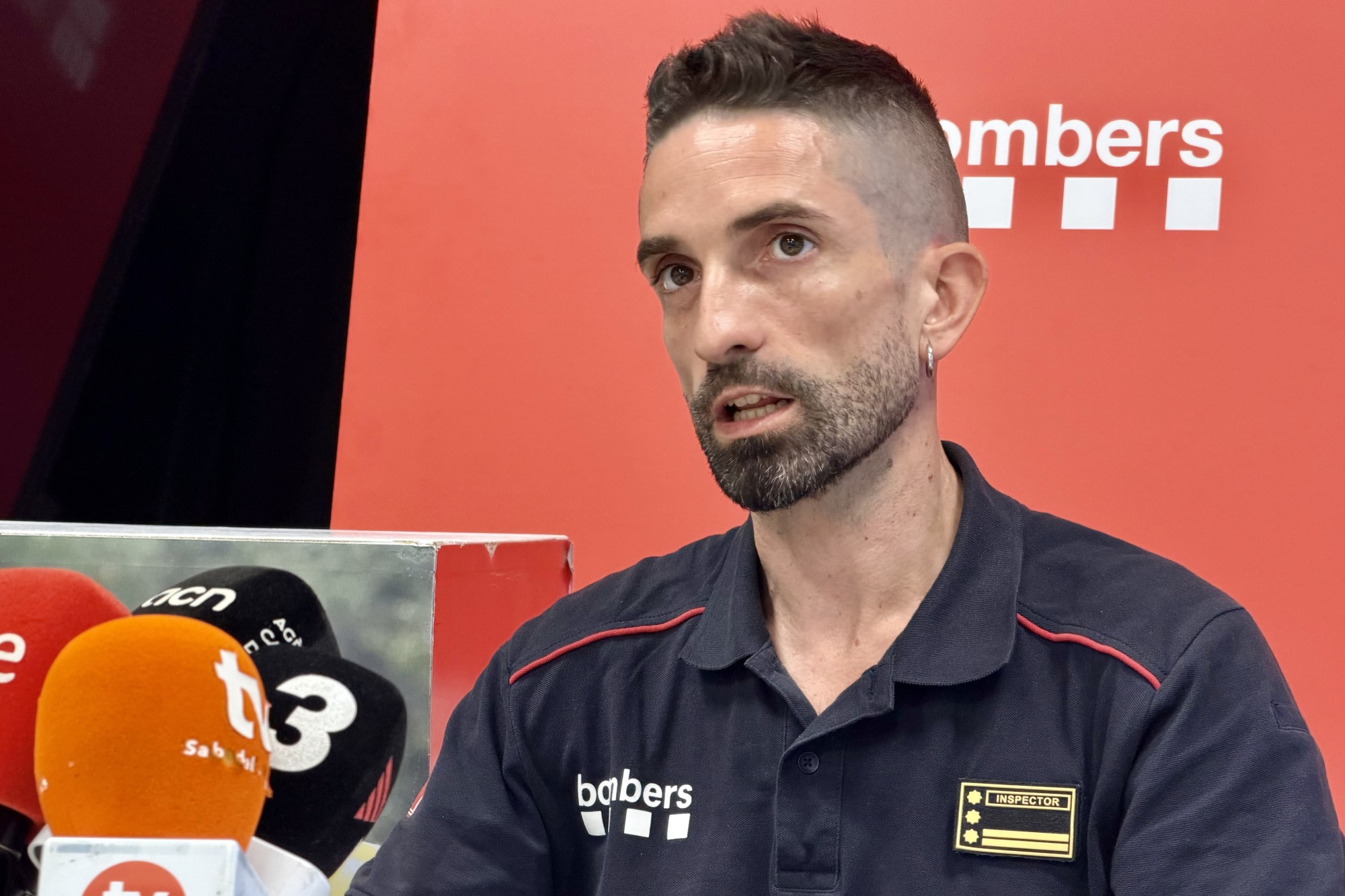 Oriol Carbonell, inspector del cos de Bombers de la Generalitat, en roda de premsa. 