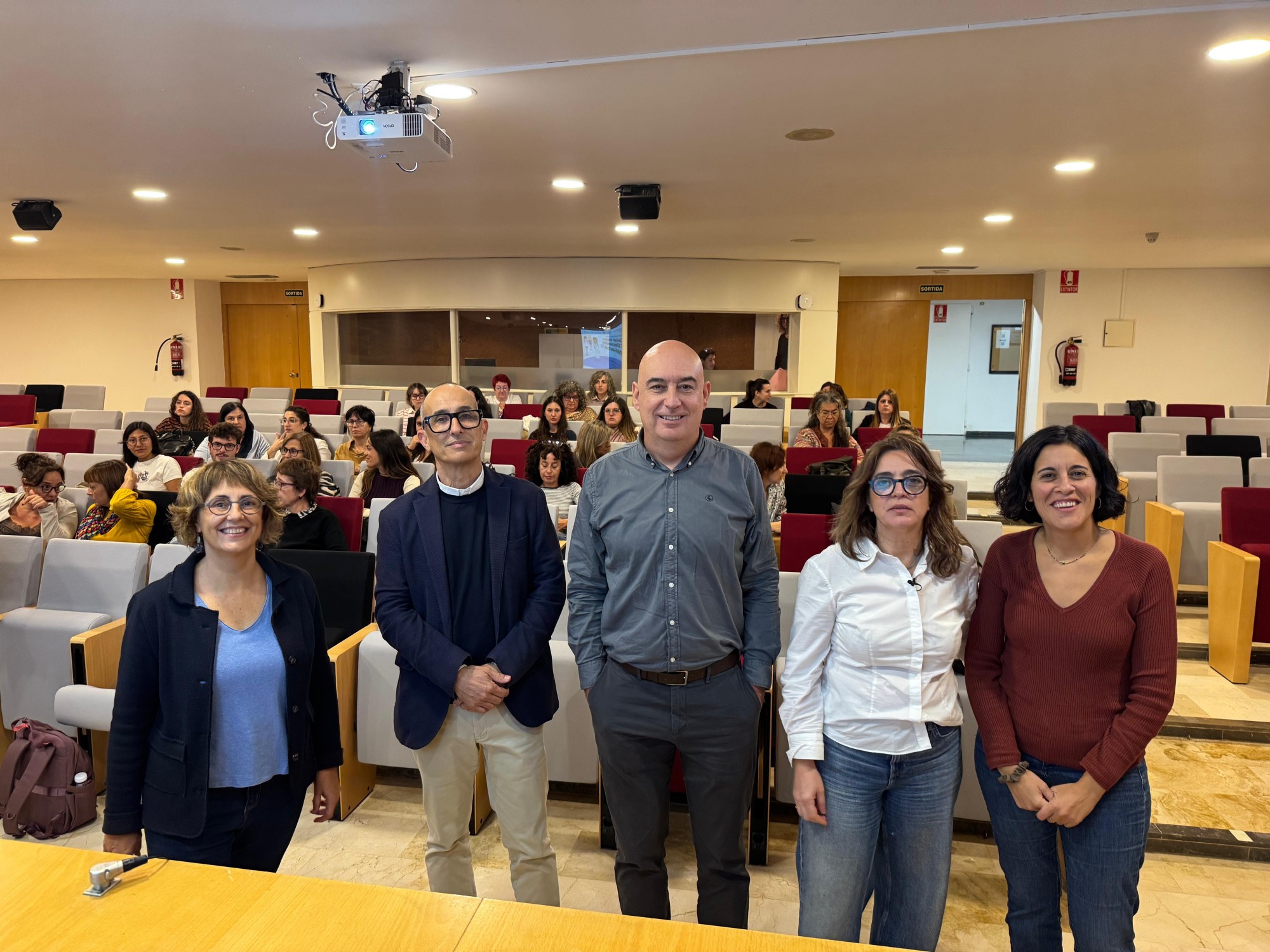 D’esquerra a dreta Assumpta Fortuny, Jaume Celma, Oscar Castán, Laura Masferrer i Aida Palacín.